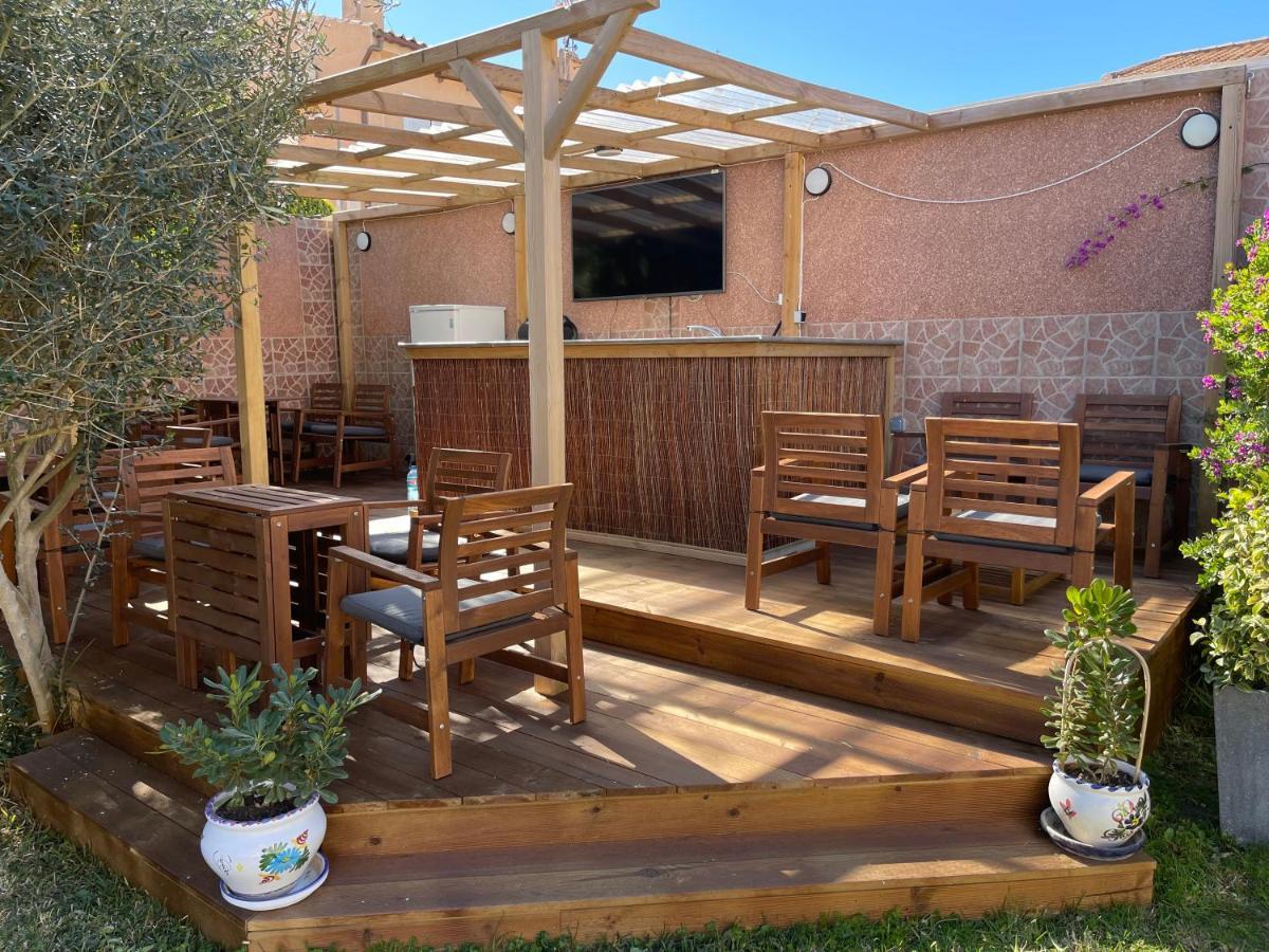 Bed and Breakfast Anna'S Garden Torrevieja Exterior foto