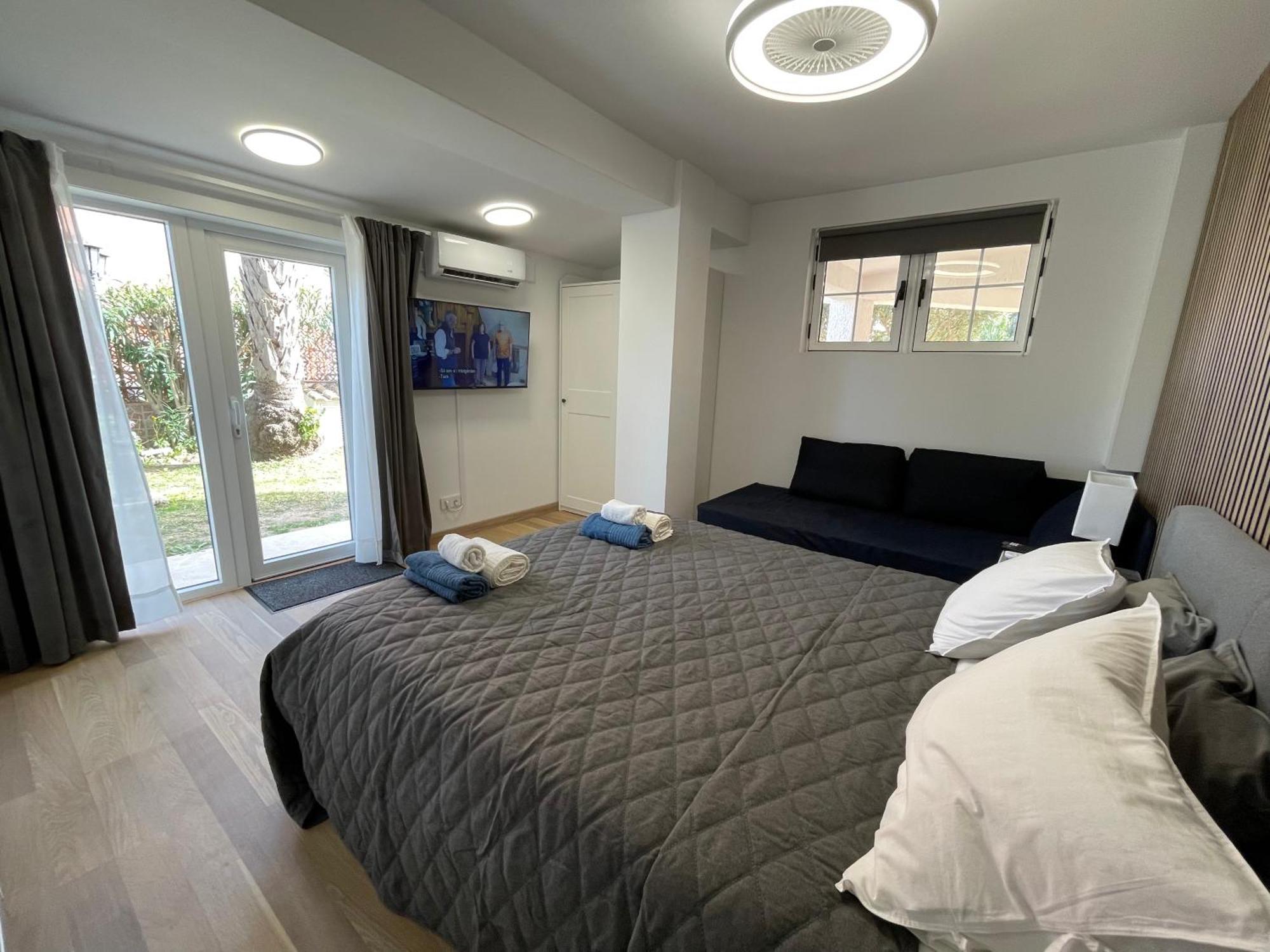 Bed and Breakfast Anna'S Garden Torrevieja Zimmer foto