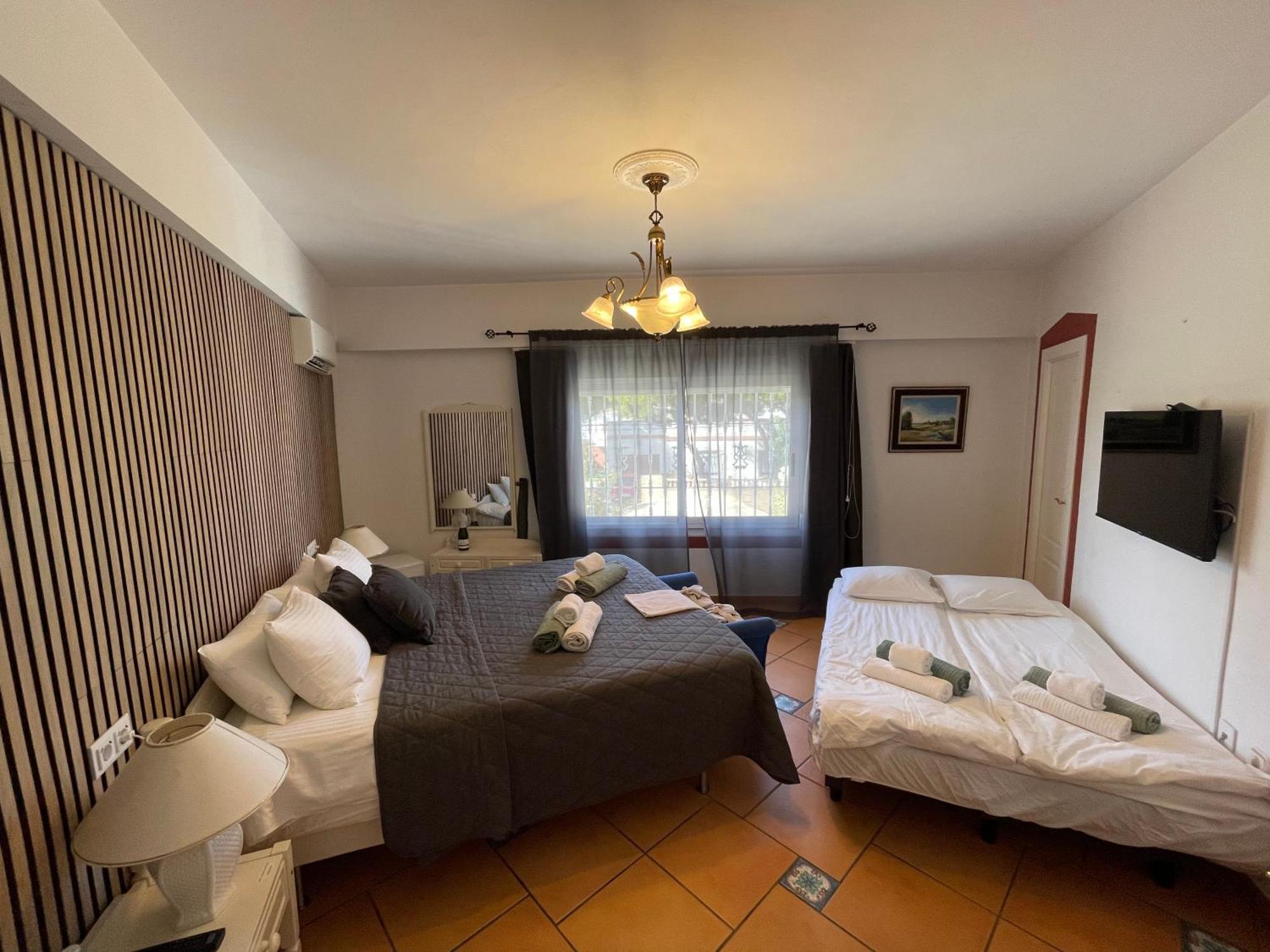 Bed and Breakfast Anna'S Garden Torrevieja Zimmer foto